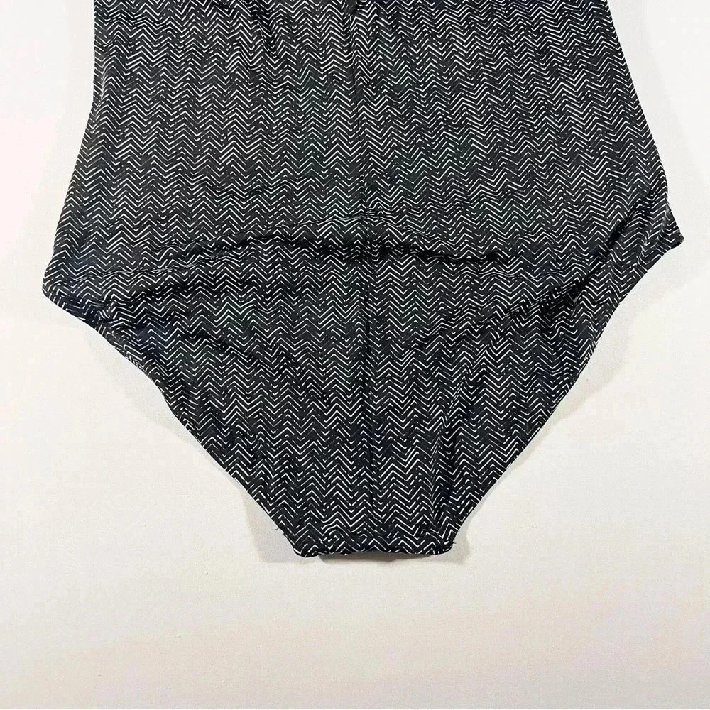 Artesands Zig Zag Black Botticelli One Piece - Picture 9 of 13